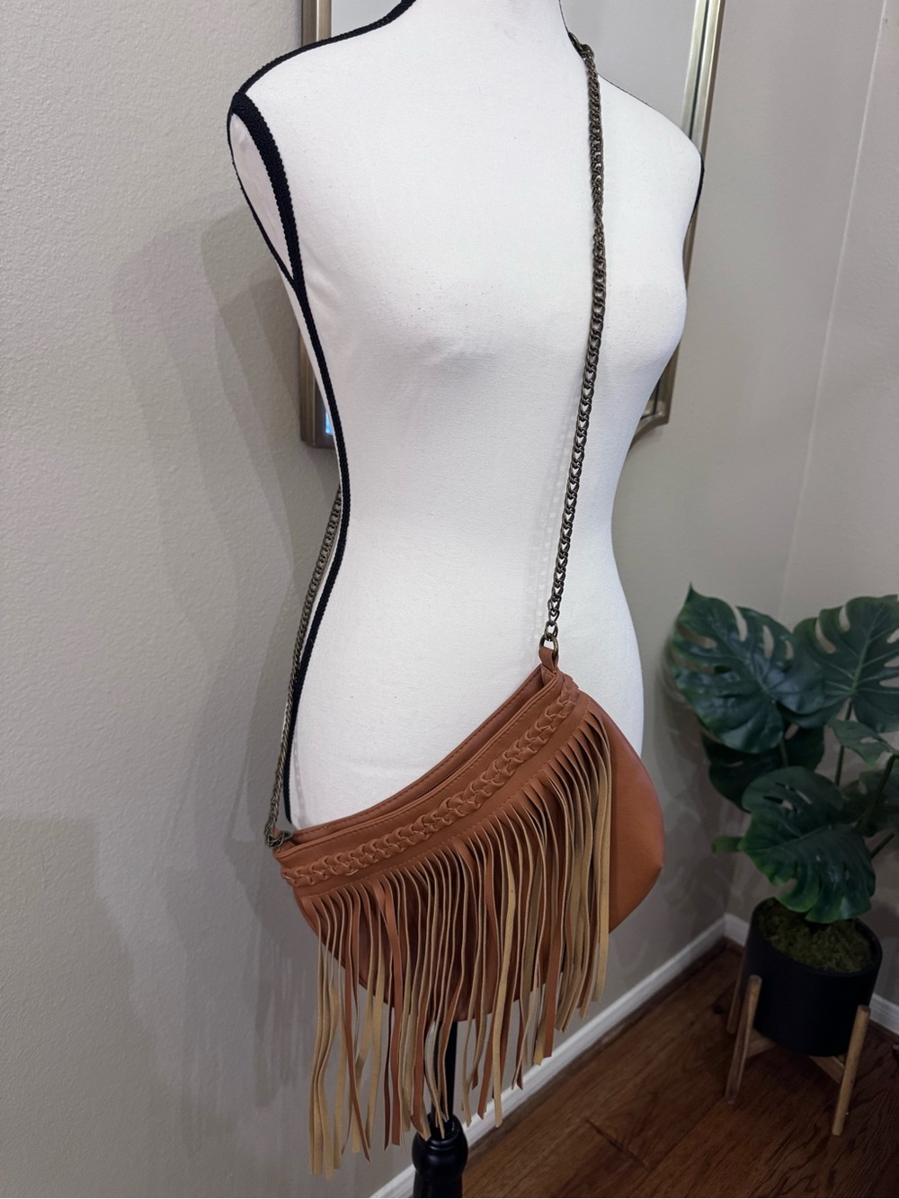 BP Nordstrom Brown Leather Fringe Crossbody Bag Chain Strap Boho